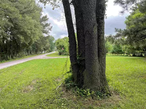 602 N State St, Christopher, IL 62822 photo 5