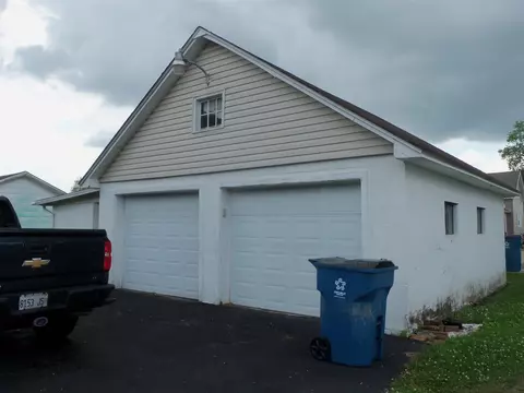 709 S Mulkey St, Christopher, IL 62822 photo 24