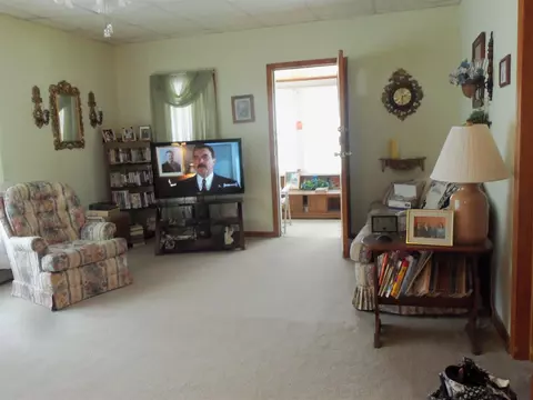 709 S Mulkey St, Christopher, IL 62822 photo 10