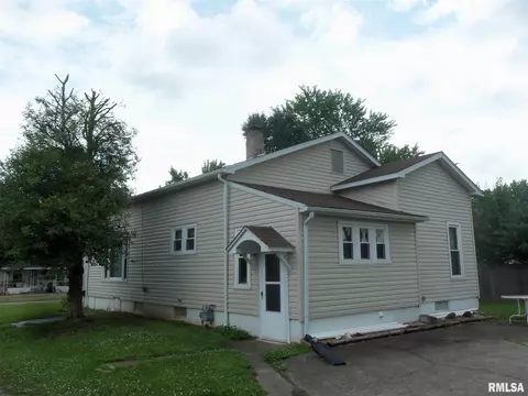 709 S Mulkey St, Christopher, IL 62822 photo 25
