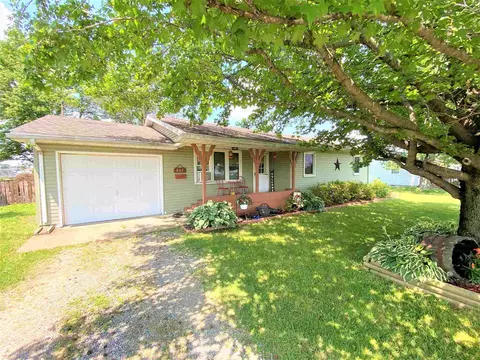 607 East Dr, Flora, IL 62839 photo 43