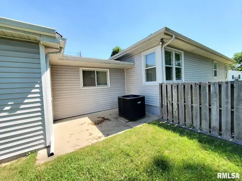 516 S Linden, Centralia, IL 62801 photo 10