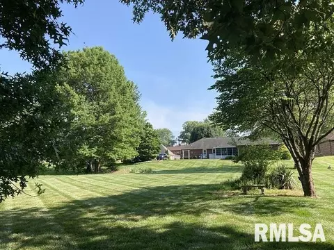 1812 Wolff Dr, Marion, IL 62959 photo 4