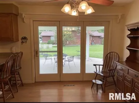 201 Golf Ln, Centralia, IL 62801 photo 18