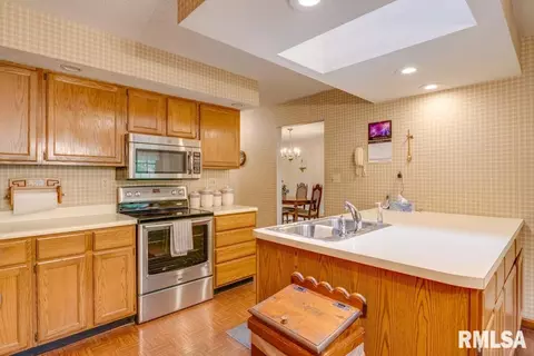 403 Jay Dr, Mount Vernon, IL 62864 photo 10
