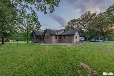 2006 Buckley Rd, Marion, IL 62959 photo 3