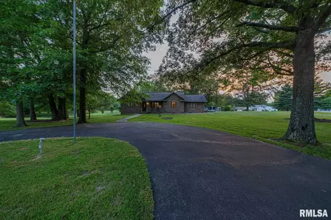 2006 Buckley Rd, Marion, IL 62959 photo 13