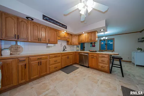 2006 Buckley Rd, Marion, IL 62959 photo 27
