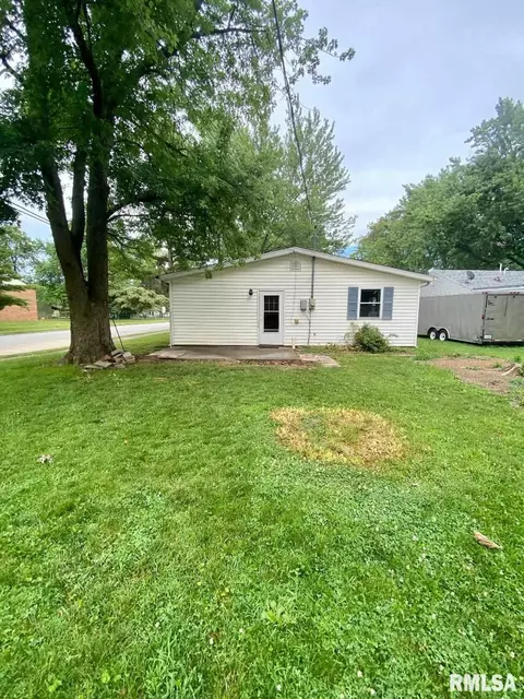 1300 Dean St, Centralia, IL 62801 photo 11
