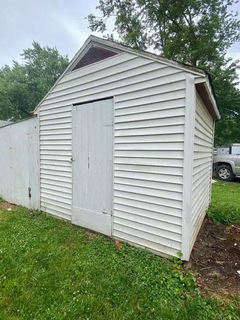 1300 Dean St, Centralia, IL 62801 photo 12