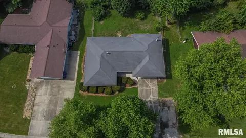 33 Cherry Dr, Mount Vernon, IL 62864 photo 5