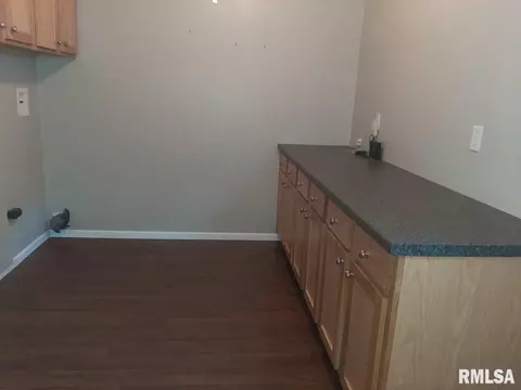 820 N 27th St, Herrin, IL 62948 photo 12