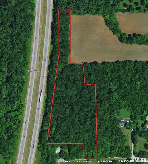 10560 E Garden Rd, Mount Vernon, IL 62864 photo 1