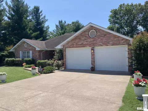 1903 Westminster Dr, Marion, IL 62959 photo 2