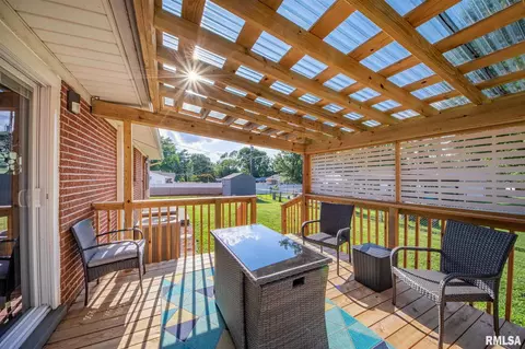 608 Indian Hill Dr, Herrin, IL 62948 photo 10