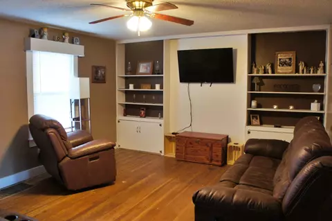 305 E 8th St, Metropolis, IL 62960 photo 8