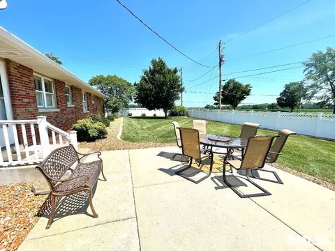 27 Greve Dr, Centralia, IL 62801 photo 6