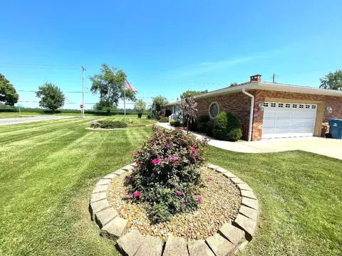 27 Greve Dr, Centralia, IL 62801 photo 3