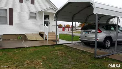 202 S Emma St, Christopher, IL 62822 photo 17