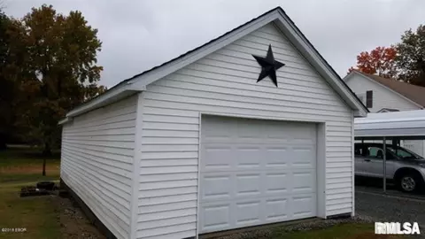 202 S Emma St, Christopher, IL 62822 photo 14