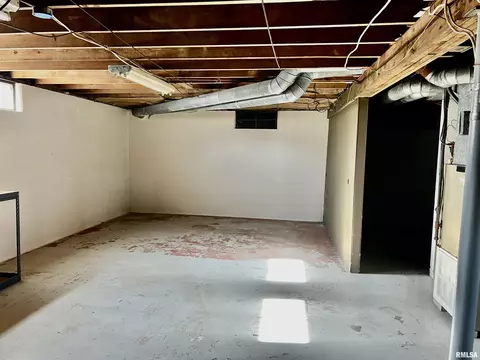 531 Smith St, Benton, IL 62812 photo 12