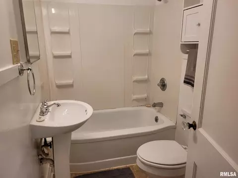 2813 Mannen St, Mount Vernon, IL 62864 photo 17