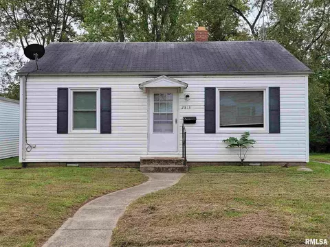 2813 Mannen St, Mount Vernon, IL 62864 photo 1