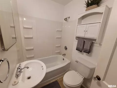 2813 Mannen St, Mount Vernon, IL 62864 photo 16