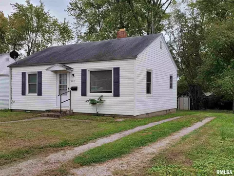 2813 Mannen St, Mount Vernon, IL 62864 photo 2