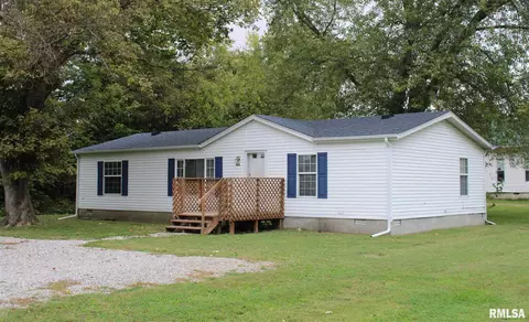 403 W Virginia Ave, Sandoval, IL 62882 photo 1