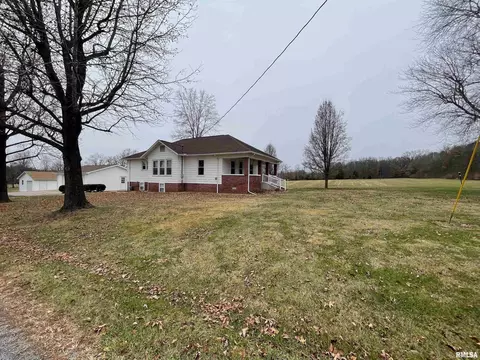310 Edwards Avenue A, Pittsburg, IL 62974 photo 3