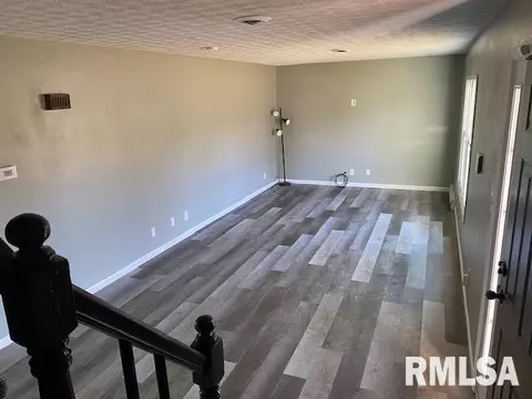 109 Cherry Dr, Mount Vernon, IL 62864 photo 7