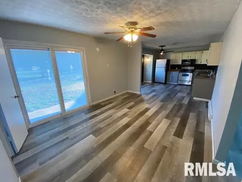 109 Cherry Dr, Mount Vernon, IL 62864 photo 8