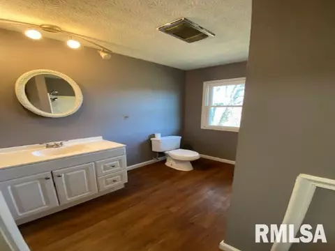 109 Cherry Dr, Mount Vernon, IL 62864 photo 6