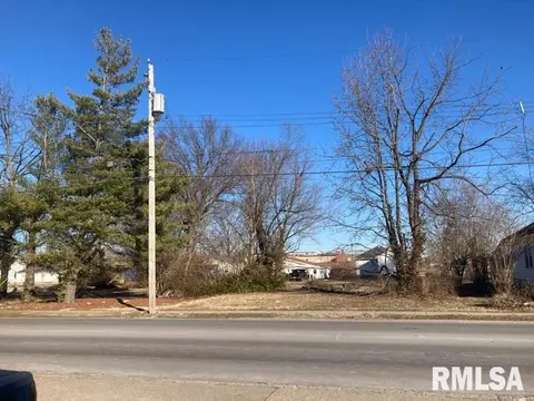 2 South Carbon Street, Marion, IL 62959