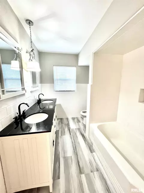 402 Bainbridge Rd, Marion, IL 62959 photo 11