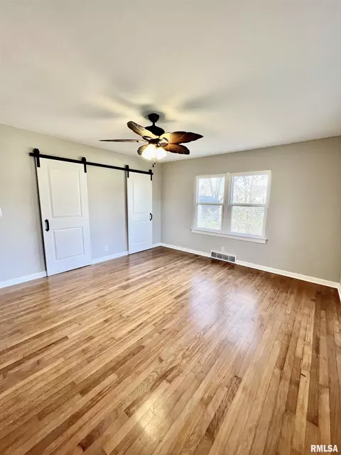 402 Bainbridge Rd, Marion, IL 62959 photo 9
