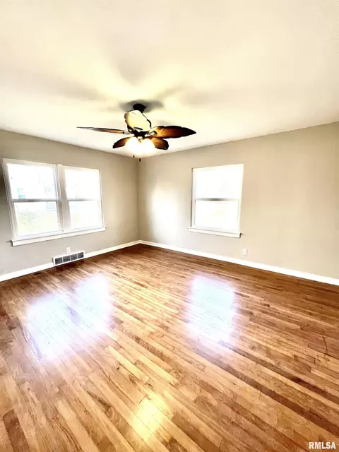 402 Bainbridge Rd, Marion, IL 62959 photo 8