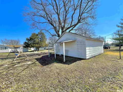 901 E 3rd St, Flora, IL 62839 photo 46