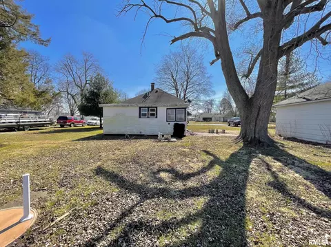 901 E 3rd St, Flora, IL 62839 photo 34