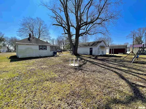 901 E 3rd St, Flora, IL 62839 photo 31