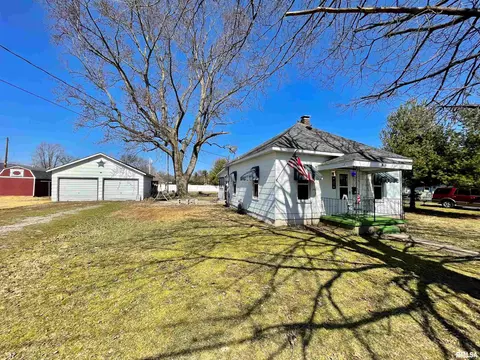 901 E 3rd St, Flora, IL 62839 photo 1