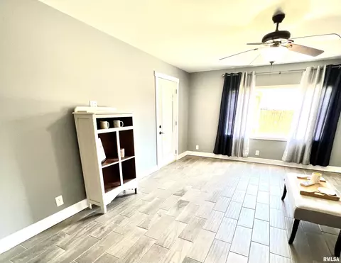 609 S Future St, Marion, IL 62959 photo 43