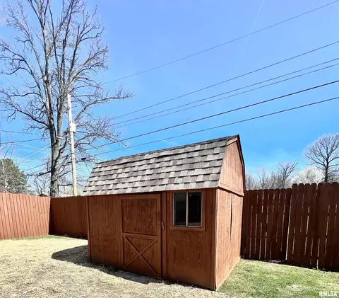609 S Future St, Marion, IL 62959 photo 31