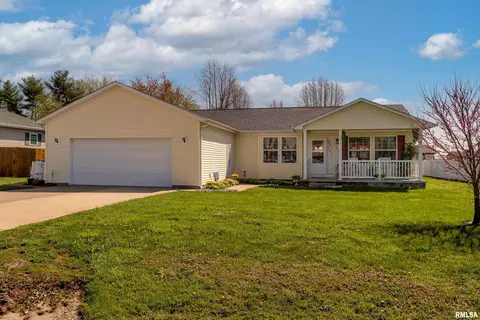 318 E Beacon Ct, Mount Vernon, IL 62864 photo 1