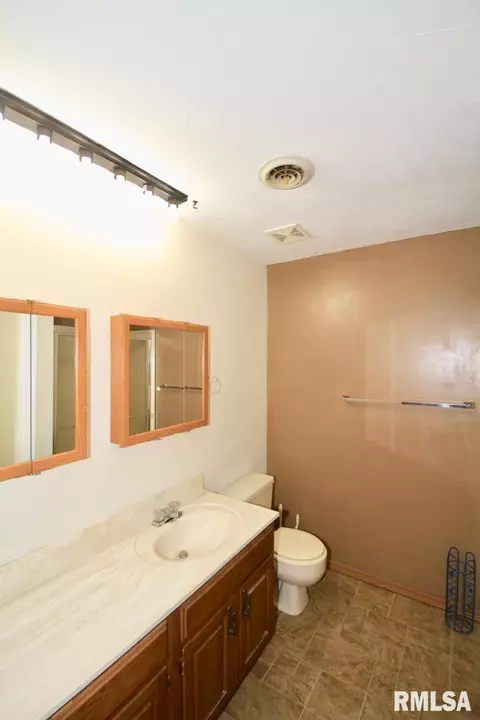 1109 1111 Sandra Ct, Murphysboro, IL 62966 photo 11