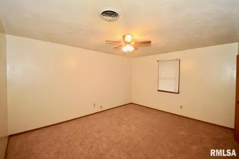 1109 1111 Sandra Ct, Murphysboro, IL 62966 photo 14