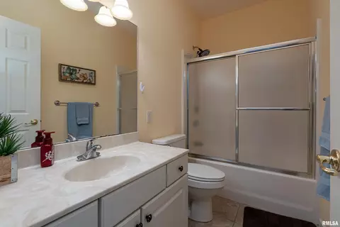 520 N Main St, Dix, IL 62830 photo 30