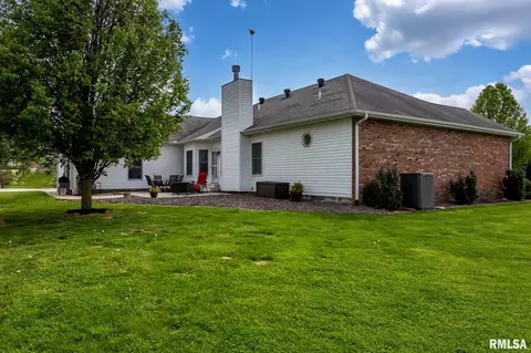 520 N Main St, Dix, IL 62830 photo 37