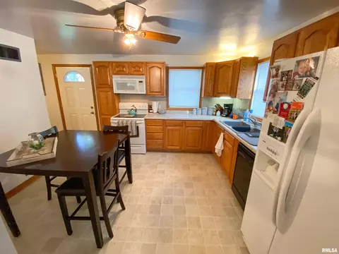 726 E 4th St, Flora, IL 62839 photo 19